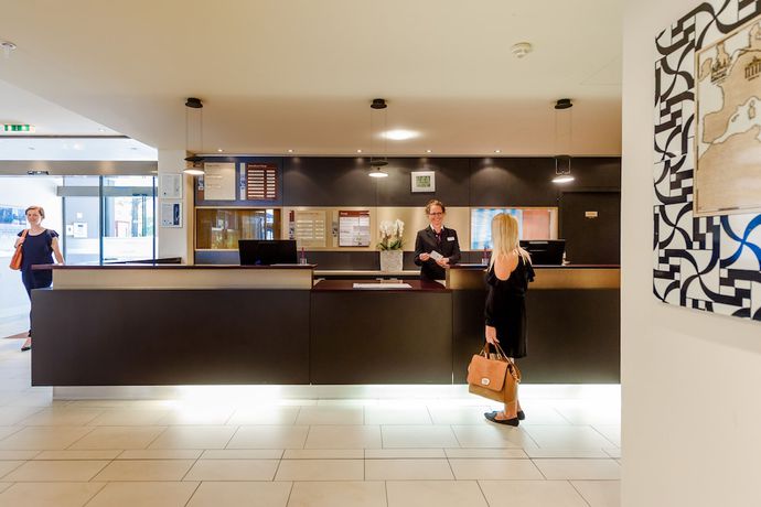 Imagen de los interiores del Hotel Mercure Berlin City West. Foto 19