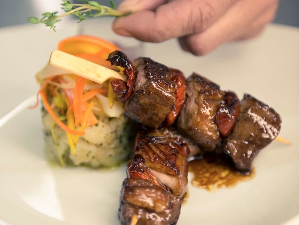 Imagen del bar/restaurante del Hotel Mercure Besancon Parc Micaud. Foto 9