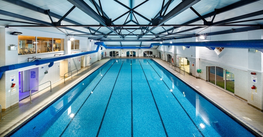 Imagen de la piscina del Hotel Mercure Bewdley The Heath. Foto 18