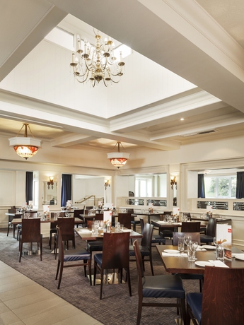 Imagen del bar/restaurante del Hotel Mercure Birmingham West. Foto 6