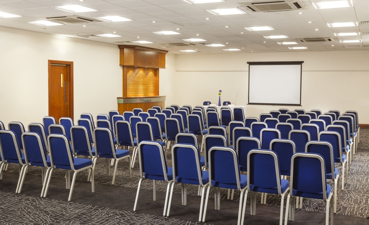 Imagen de los interiores del Hotel Mercure Birmingham West. Foto 14