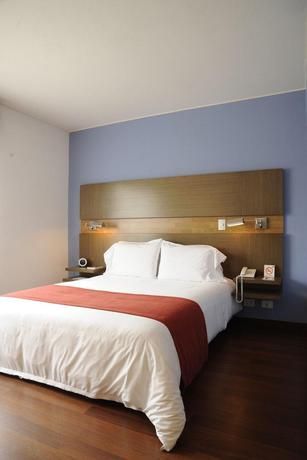 Imagen de la habitación del Hotel Mercure Bogota Bh Retiro. Foto 7