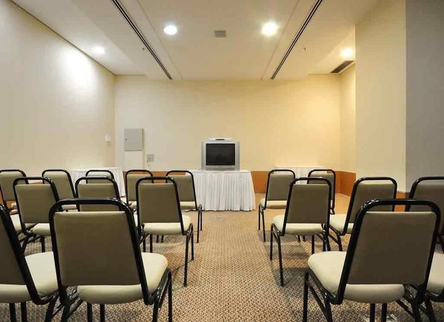 Imagen de los interiores del Hotel Mercure Brasilia Lider. Foto 13