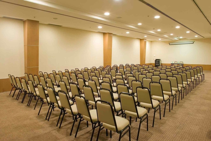 Imagen de los interiores del Hotel Mercure Brasilia Lider. Foto 14