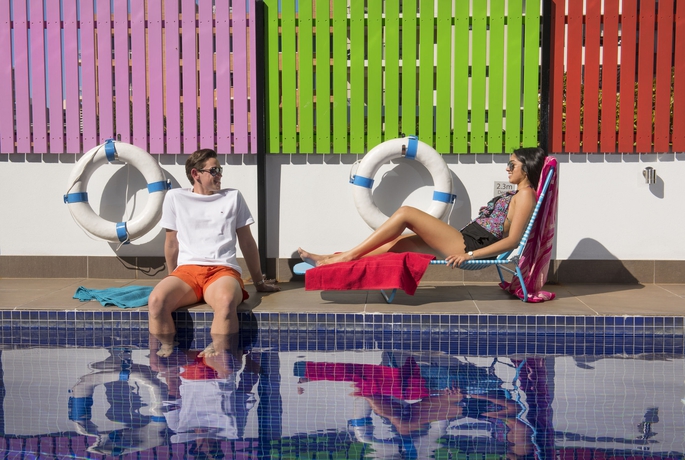 Imagen de la piscina del Hotel Mercure Brisbane Spring Hill. Foto 16