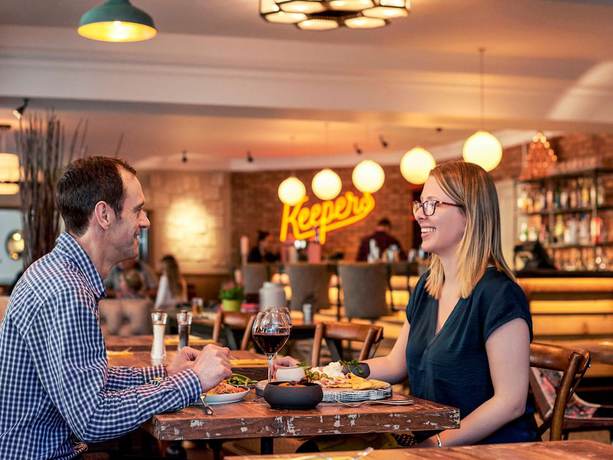 Imagen del bar/restaurante del Hotel Mercure Bristol Grand. Foto 3