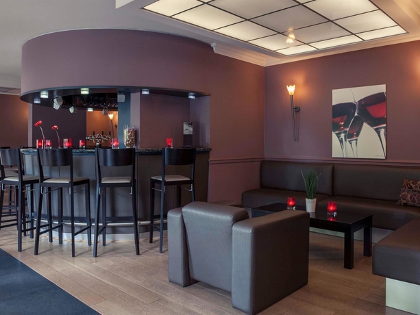 Imagen del bar/restaurante del Hotel Mercure Brussels Airport. Foto 12