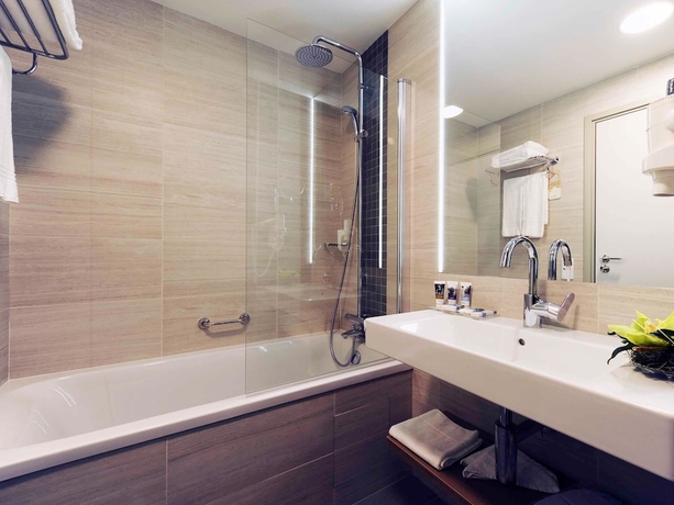 Imagen de la habitación del Hotel Mercure Bucharest City Center. Foto 12