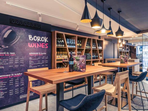 Imagen del bar/restaurante del Hotel Mercure Budapest City Center. Foto 4