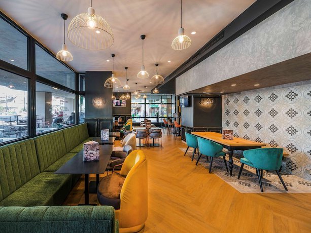 Imagen de los interiores del Hotel Mercure Budapest Korona. Foto 20