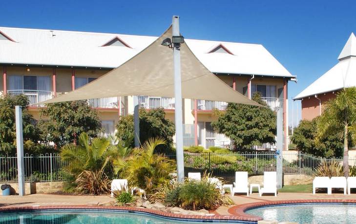 Imagen de la piscina del Hotel Mercure Bunbury Sanctuary Golf Resort. Foto 20