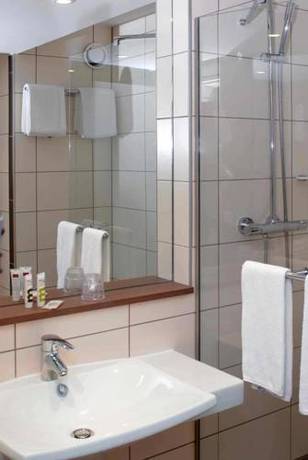 Imagen de la habitación del Hotel Mercure Caen Centre Port De Plaisance. Foto 12