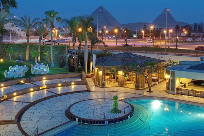Imagen general del Hotel Mercure Cairo Le Sphinx. Foto 2