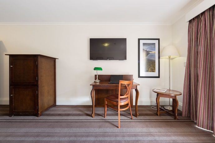 Imagen de la habitación del Hotel Mercure Canberra. Foto 6