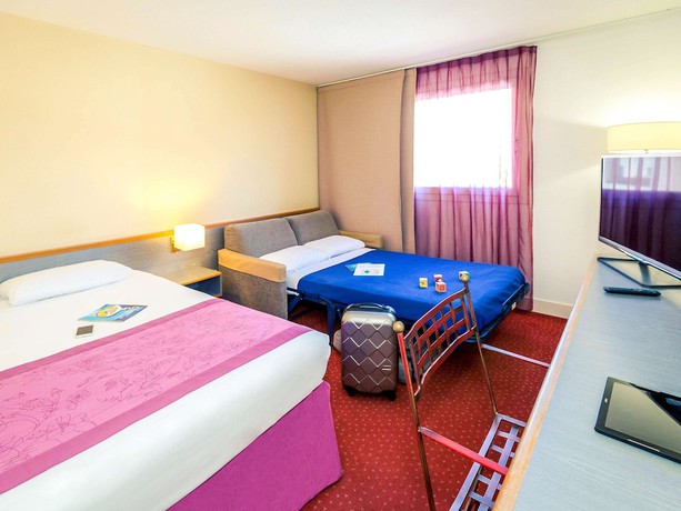 Imagen de la habitación del Hotel Mercure Cannes Mandelieu. Foto 6