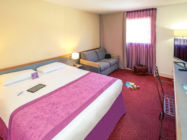 Imagen de la habitación del Hotel Mercure Cannes Mandelieu. Foto 8