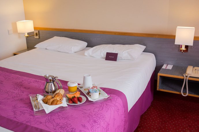 Imagen de la habitación del Hotel Mercure Cannes Mandelieu. Foto 9