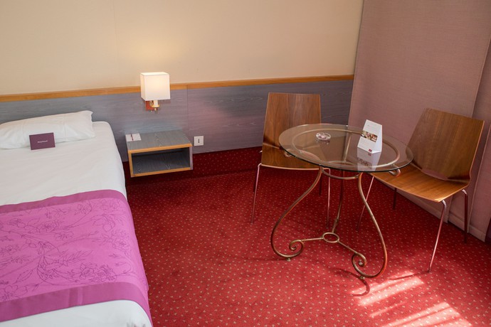 Imagen de la habitación del Hotel Mercure Cannes Mandelieu. Foto 10