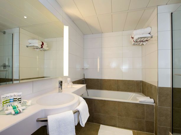 Imagen de la habitación del Hotel Mercure Carcassonne La Cite. Foto 18