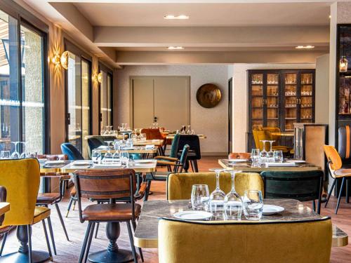 Imagen del bar/restaurante del Hotel Mercure Carcassonne La Cit&eacute;. Foto 2