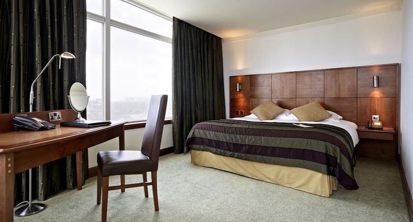 Imagen de la habitación del Hotel Mercure Cardiff Holland House and Spa. Foto 14