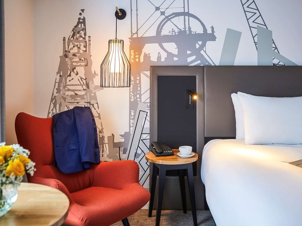 Imagen de la habitación del Hotel Mercure Cardiff North. Foto 6