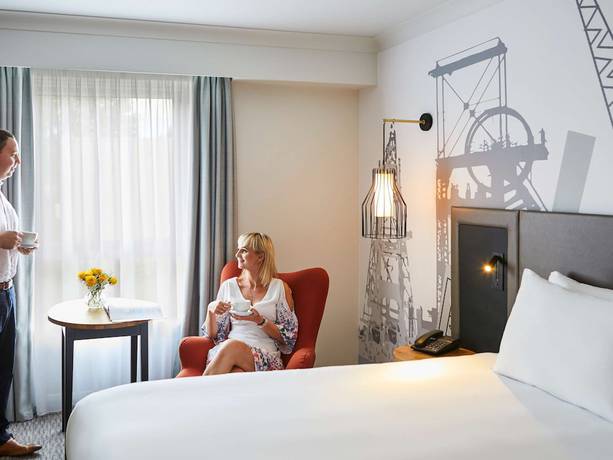 Imagen de la habitación del Hotel Mercure Cardiff North. Foto 8