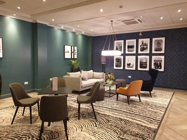 Imagen de los interiores del Hotel Mercure Cardiff North. Foto 19