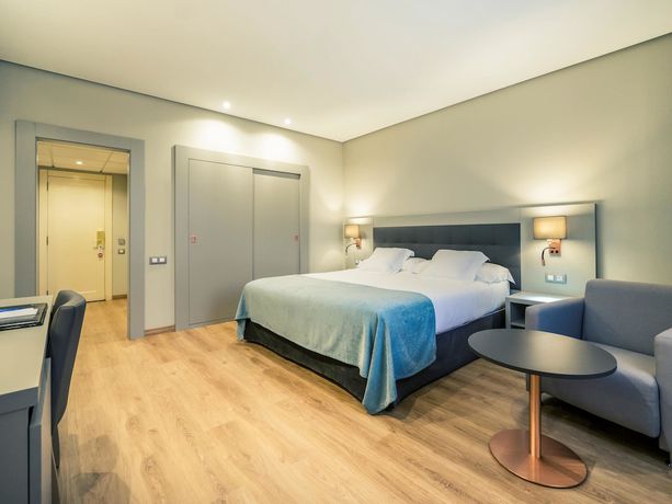 Imagen de la habitación del Hotel Mercure Carlton Rioja. Foto 13