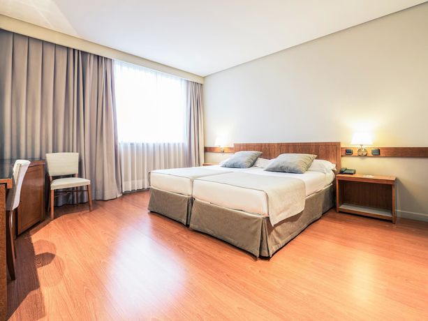 Imagen de la habitación del Hotel Mercure Carlton Rioja. Foto 14