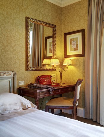 Imagen de la habitación del Hotel Mercure Catania Excelsior. Foto 5