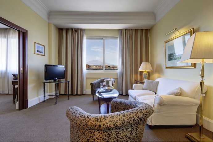 Imagen de la habitación del Hotel Mercure Catania Excelsior. Foto 14