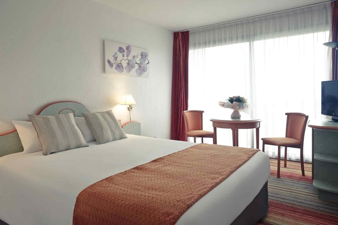 Imagen de la habitación del Hotel Mercure Cavaillon. Foto 10