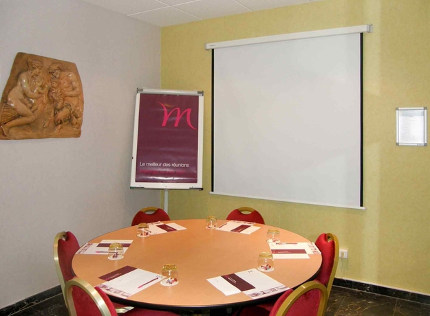 Imagen de los interiores del Hotel Mercure Cavaillon. Foto 13