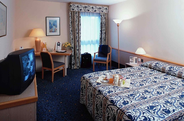 Imagen de la habitación del Hotel Mercure Château Fontainebleau Demeures de Campagne. Foto 10