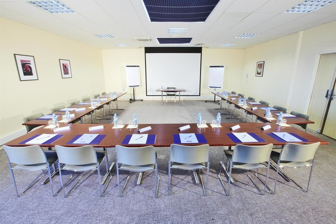 Imagen de los interiores del Hotel Mercure Chartres Est. Foto 13