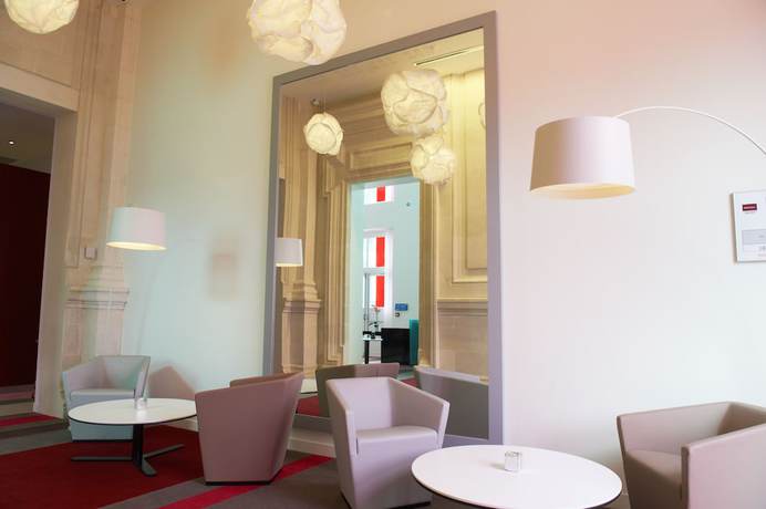 Imagen de los interiores del Hotel Mercure Cholet Centre. Foto 14