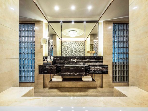 Imagen de la habitación del Hotel Mercure Chongqing Downtown. Foto 12
