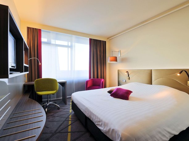 Imagen de la habitación del Hotel Mercure City Groningen Martiniplaza. Foto 6