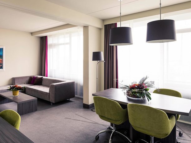 Imagen de la habitación del Hotel Mercure City Groningen Martiniplaza. Foto 11