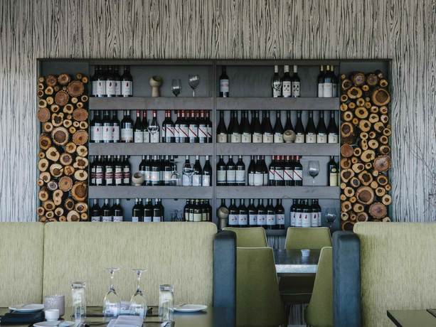 Imagen del bar/restaurante del Hotel Mercure Clear Mountain Lodge. Foto 4