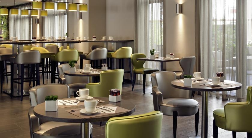 Imagen del bar/restaurante del Hotel Mercure Clermont Ferrand Centre Jaude. Foto 3