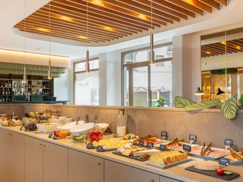 Imagen del bar/restaurante del Hotel Mercure Colmar Centre Unterlinden. Foto 2