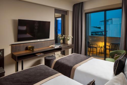 Imagen general del Hotel Mercure Conacul Cozieni. Foto 3