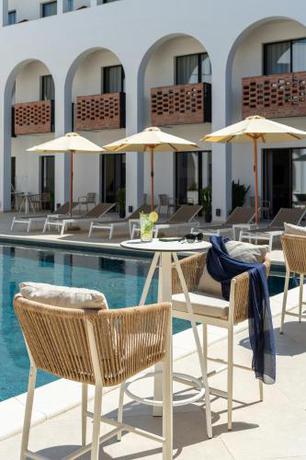 Imagen general del Hotel Mercure Conacul Cozieni. Foto 9