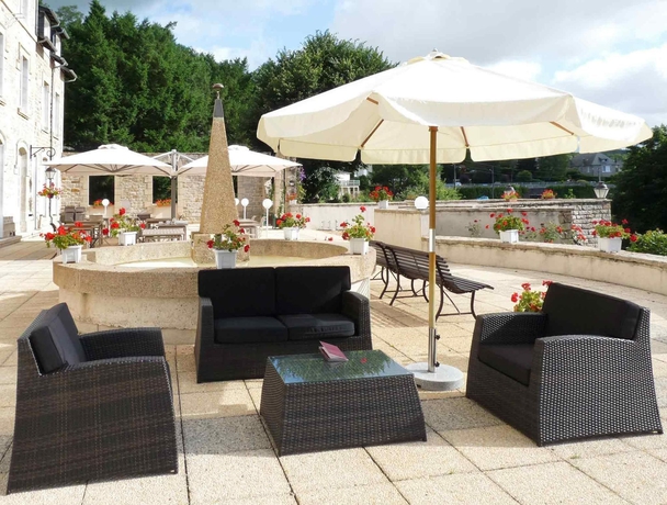 Imagen del bar/restaurante del Hotel Mercure Correze La Seniorie. Foto 3
