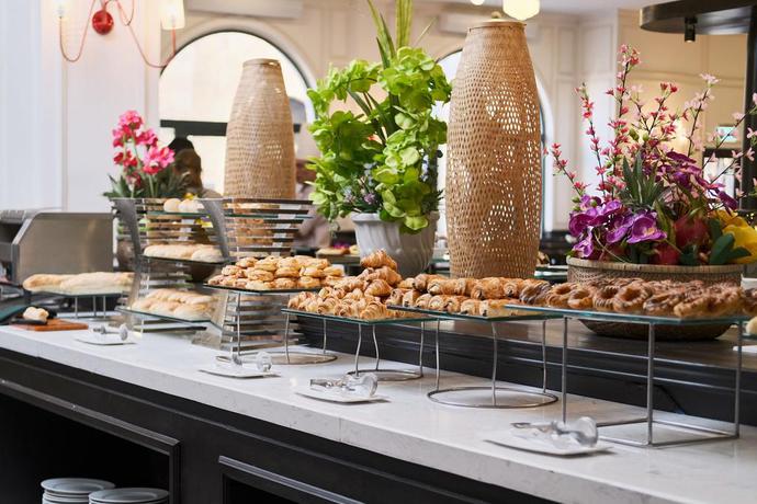 Imagen del bar/restaurante del Hotel Mercure Danang French Village Bana Hills. Foto 8