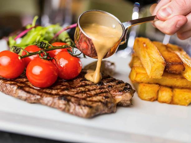 Imagen del bar/restaurante del Hotel Mercure Darlington Kings. Foto 7