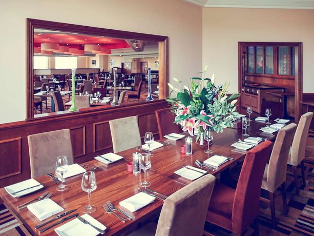 Imagen del bar/restaurante del Hotel Mercure Daventry Court. Foto 6