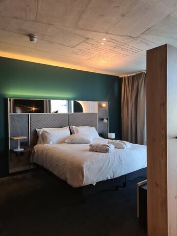 Imagen de la habitación del Hotel Mercure Del&eacute;mont. Foto 6